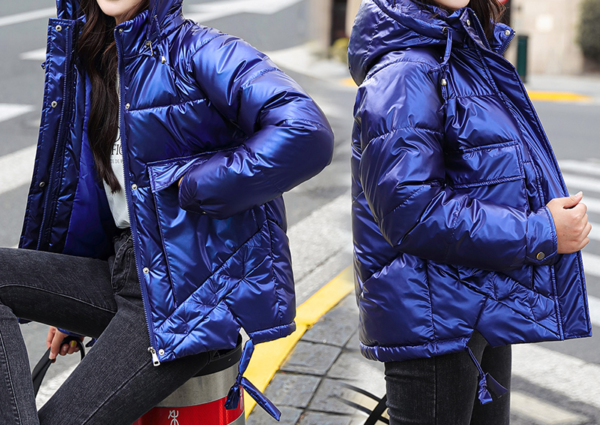 Dámská zimní krátká lesklá bunda s kapucí - Royal-blue, Xxl