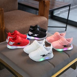 Dětské prodyšné světelné LED boty