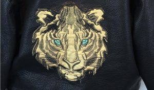 Chlapecká koženková módní bunda s límcem - Tiger-black, 12-let