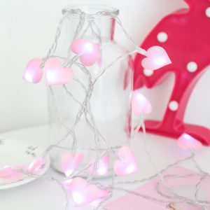 LED světelný valentýnský řetěz se srdíčky a růžičkami