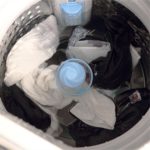 Lapač žmolků a vlasů do pračky