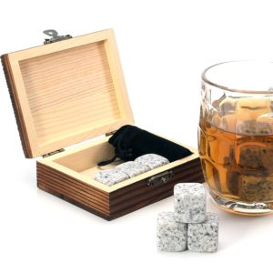 Žulové kostky na chlazení nápojů v dárkové dřevěné krabičce