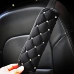 Luxusní plyšové doplňky do auta s diamanty - Rear-mirror-cover