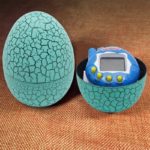 Dětská retro hračka Tamagotchi v dinosauřím vejci - H