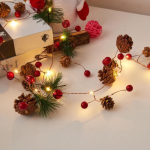 Vánoční girlanda LED s ozdobami