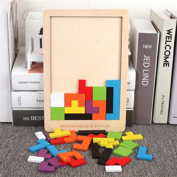 Dřevěné barevné 3D puzzle - škola hrou  (3D Puzzle)