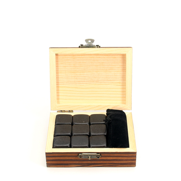 Žulové kostky na chlazení nápojů v dárkové dřevěné krabičce - 9-gray-stones-box