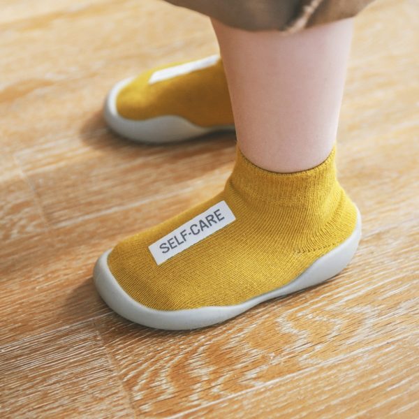 Kojenecké ponožky s gumovou podrážkou - Seda, 2-4-roky