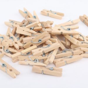 Dřevěné pevné kolíčky ze dřeva