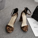 Dámské sexy leopardí semišové sandálky na vysokém širokém podpatku - Leopardi, 40