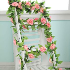 Umělé růže s listy pro domácí nebo svatební události