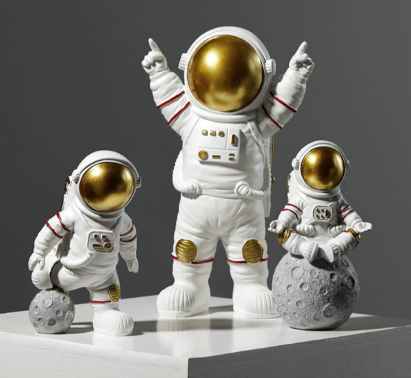 Dekorační soška Astronauta - L