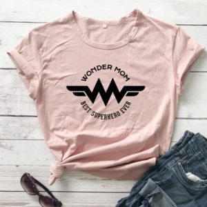 Dámské triko s krátkým rukávem a nápisem Wonder Mom