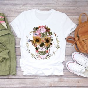Dámské tričko s nevšedním potiskem květinové lebky
