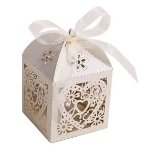 Ozdobné krabičky na svatební koláčky - Beige-love-heart, One-size