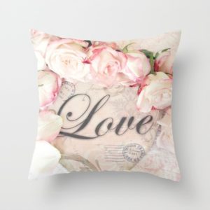 Jarní povlak na polštář s květinami Love (Love 45 x 45 cm)